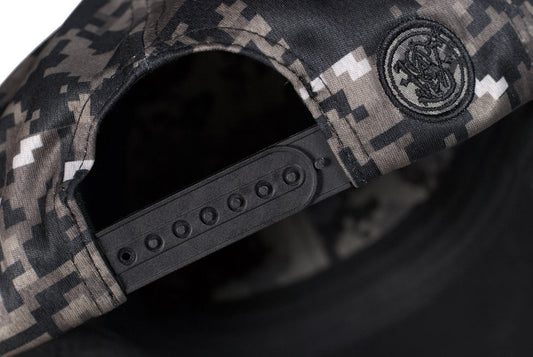 M&P® by Smith & Wesson® Digital Camo Logo Performance Trucker